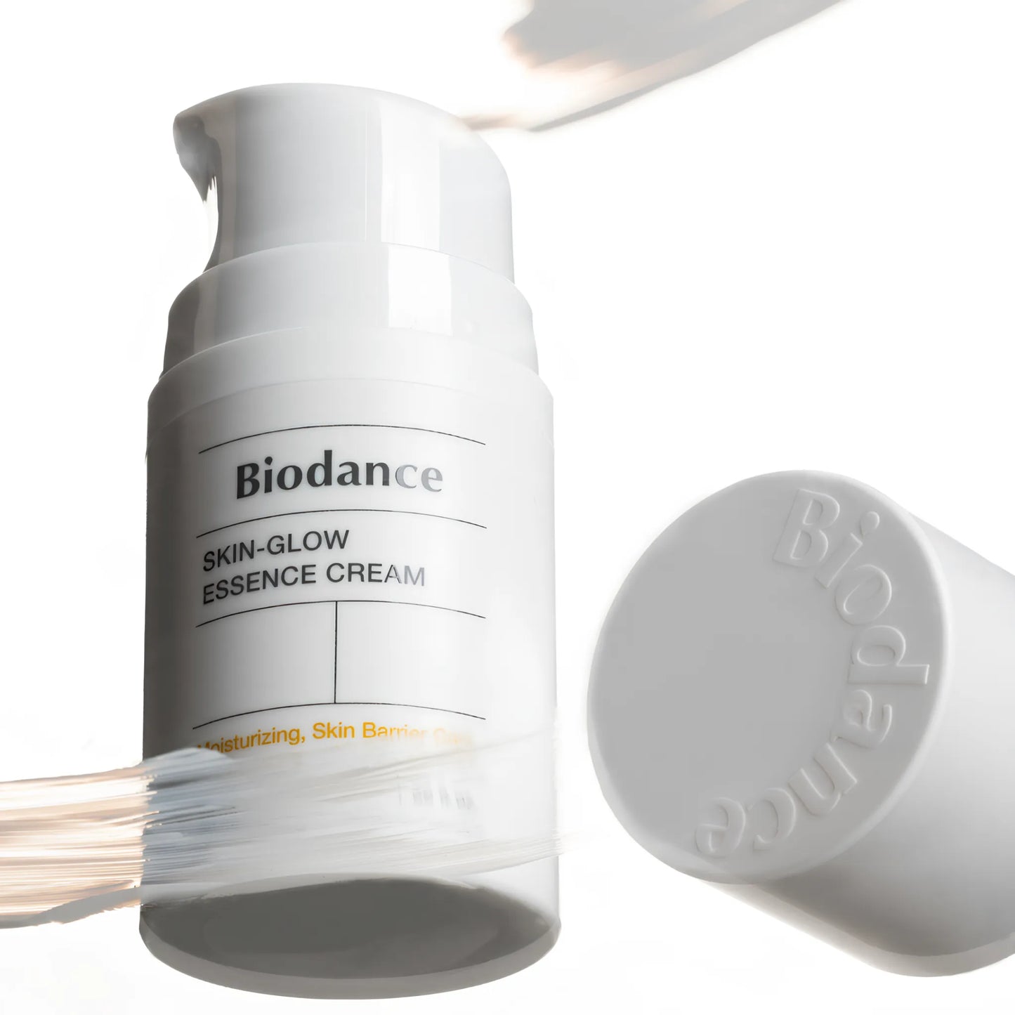Biodance Skin-Glow Essence Cream 50ml, προσφέρει ενυδάτωση και φωτεινότητα, αφήνοντας την επιδερμίδα απαλή και λαμπερή.