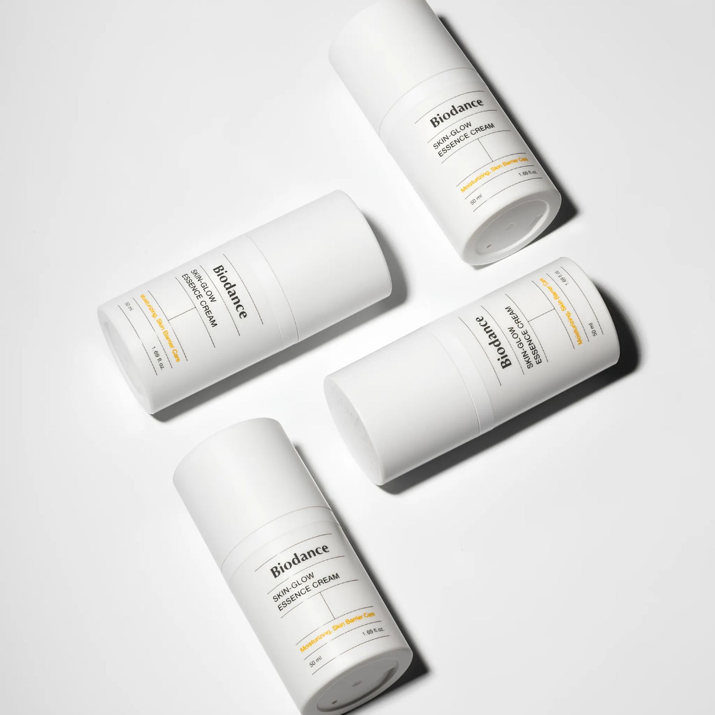 Biodance Skin-Glow Essence Cream 50ml, με απαλή υφή που προσφέρει λάμψη και ενυδάτωση στην επιδερμίδα.