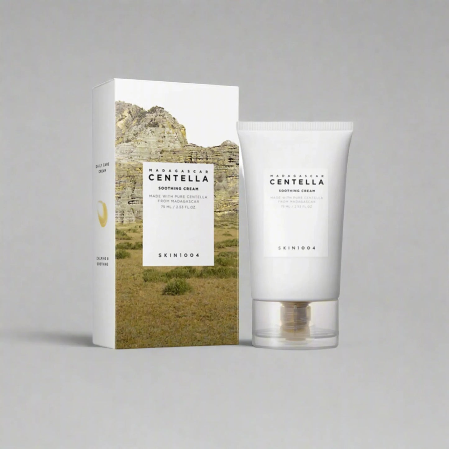 Skin1004 Madagascar Centella Soothing Cream 75ml, με τη συσκευασία να διακρίνεται, ανακουφίζει την επιδερμίδα και ενισχύει τη φυσική της άμυνα.