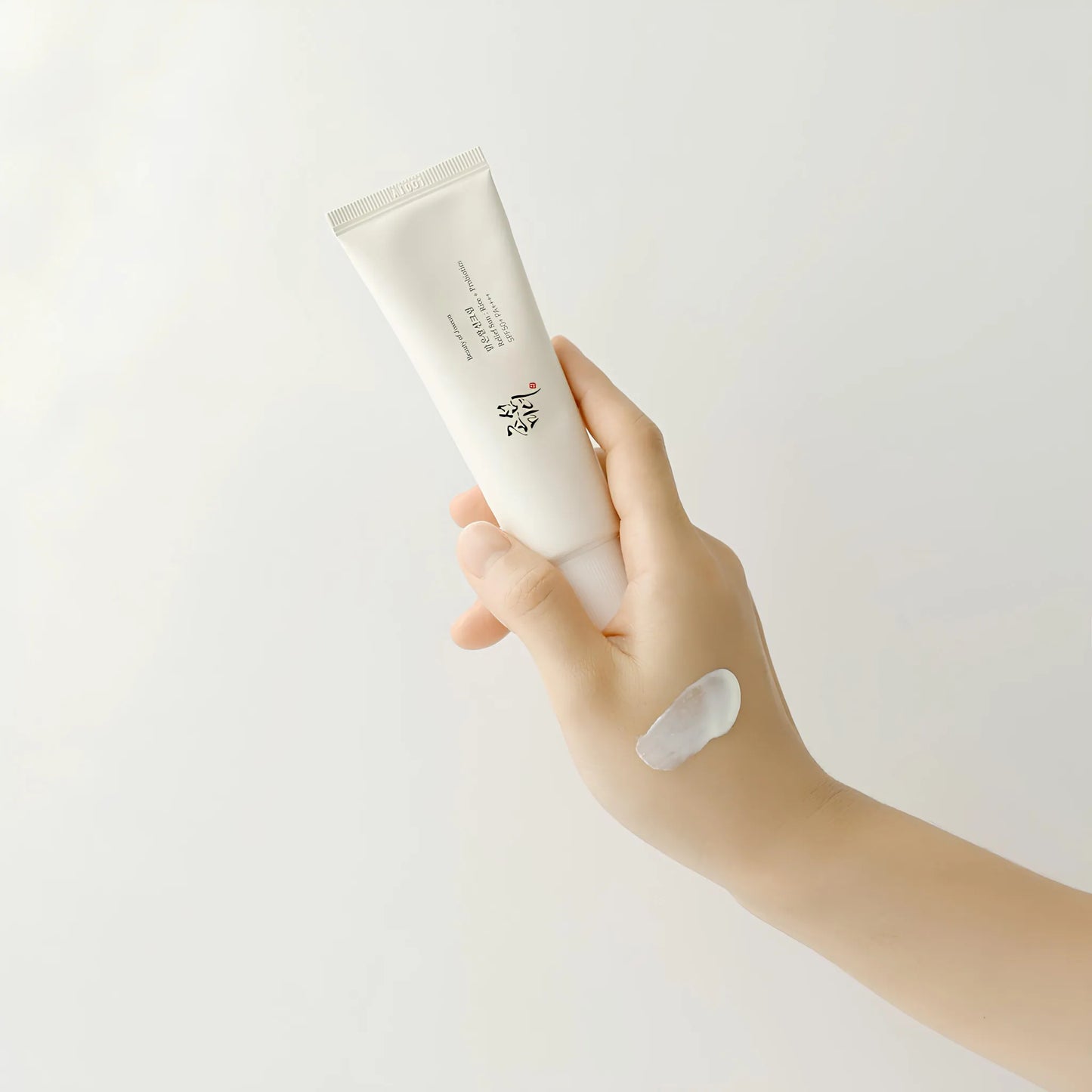 Beauty of Joseon Relief Sun Rice Probiotics SPF50+ PA++++ 50ml, ιδανικό για καθημερινή χρήση, με ελαφριά αίσθηση και ισχυρή προστασία.