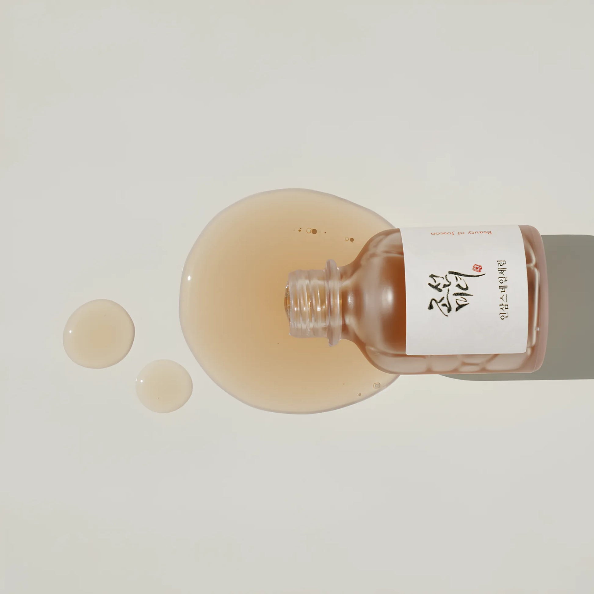 Beauty of Joseon Revive Serum: Ginseng + Snail Mucin 30ml, με συστατικά που προσφέρουν αντιγηραντική δράση και βελτιώνουν την υφή της επιδερμίδας.