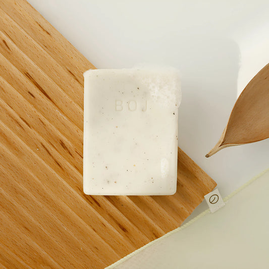 Beauty of Joseon Low pH Rice Face and Body Cleansing Bar 100g, προσφέρει ήπιο καθαρισμό για το πρόσωπο και το σώμα.