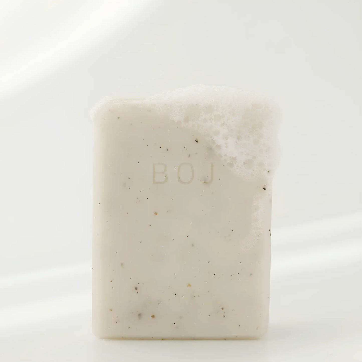 Beauty of Joseon Low pH Rice Face and Body Cleansing Bar 100g, προσφέρει ήπιο καθαρισμό για το πρόσωπο και το σώμα.