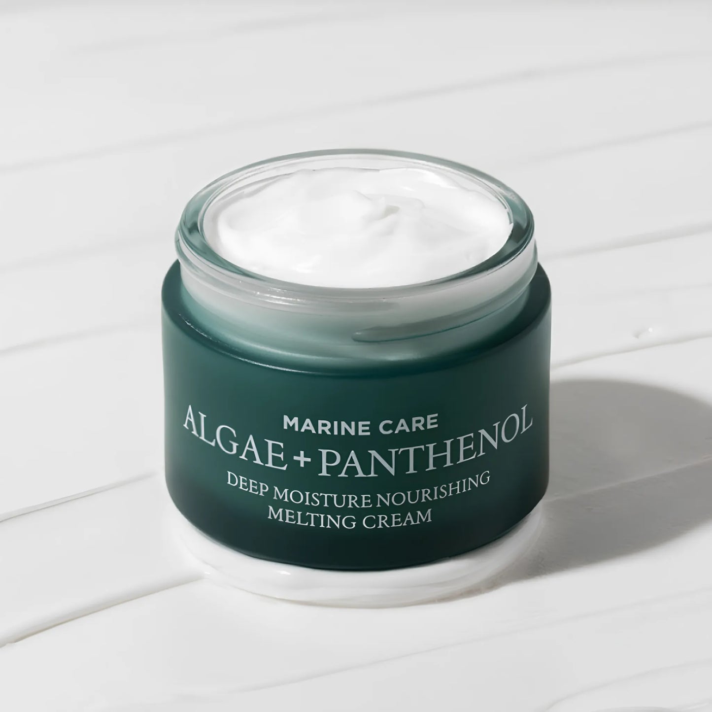 Heimish Marine Care Deep Moisture Nourishing Melting Cream 55ml, με την απαλή υφή της κρέμας να διακρίνεται, βοηθά στην αναζωογόνηση και προστασία του δέρματος.