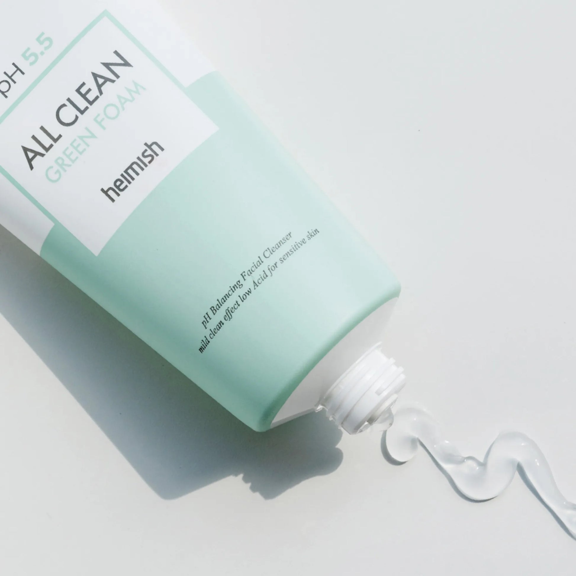 Heimish All Clean Green Foam 150g, με το σωληνάριο να φαίνεται καθαρά, καθαρίζει απαλά και φροντίζει την επιδερμίδα.