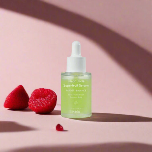Purito SEOUL Clear Code Superfruit Serum 30ml, με το προϊόν να φαίνεται καθαρά, βοηθά στη μείωση των ατελειών και ενισχύει τη φυσική λάμψη του δέρματος.