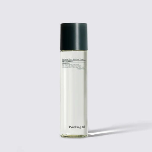 Pyunkang Yul Calming Deep Moisture Toner 150ml, με το μπουκάλι να φαίνεται καθαρά, ενυδατώνει και καταπραΰνει την επιδερμίδα, ιδανικό για ευαίσθητο δέρμα.