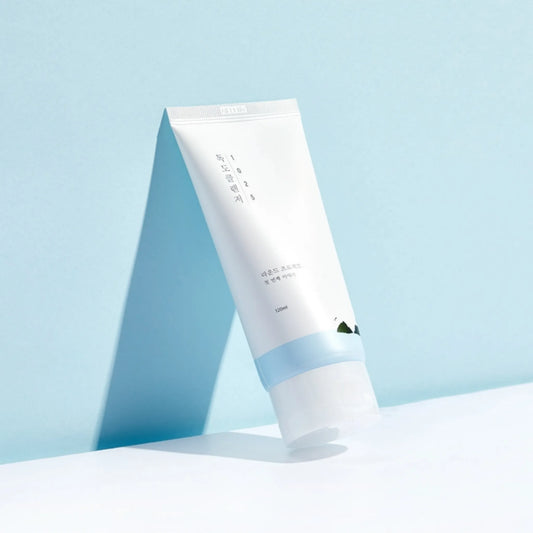 Round Lab 1025 DOKDO Cleanser 150ml, με τη συσκευασία να διακρίνεται, ιδανικό για βαθύ καθαρισμό χωρίς να ερεθίζει την επιδερμίδα.
