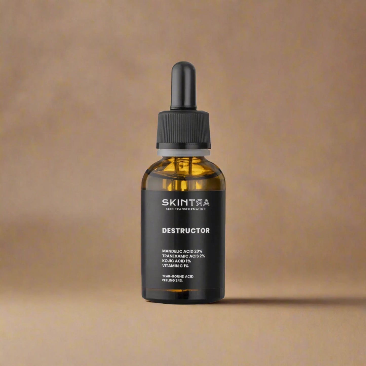 SkinTra Destructor All Year Acid Peel 24% 30ml, με το μπουκάλι να φαίνεται καθαρά, προσφέρει αποτελεσματική απολέπιση για λαμπερή και ανανεωμένη επιδερμίδα.